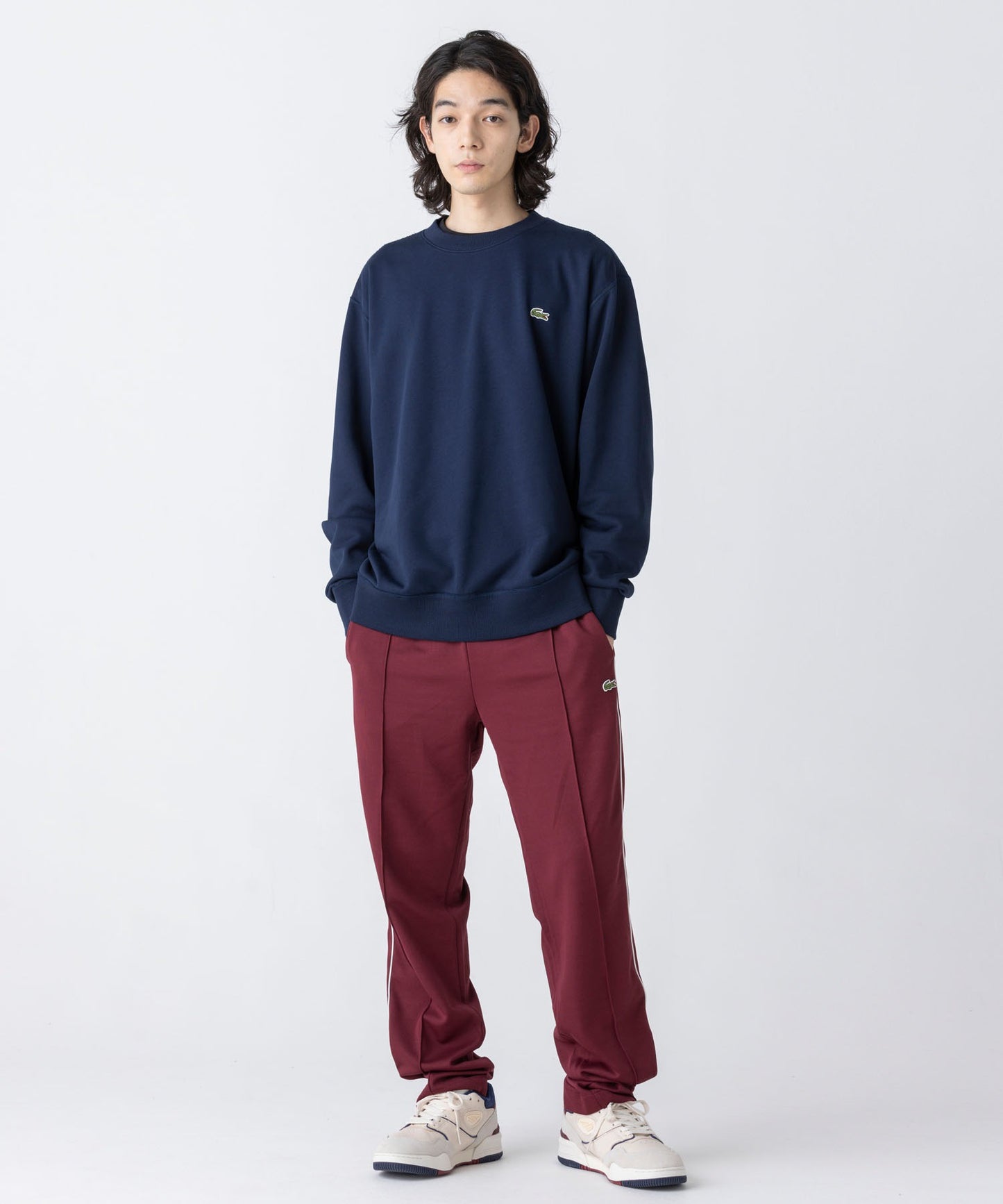 Lacoste Unisex Sweatshirt: Classic Design, Organic Cotton, and Iconic Crocodile Logo