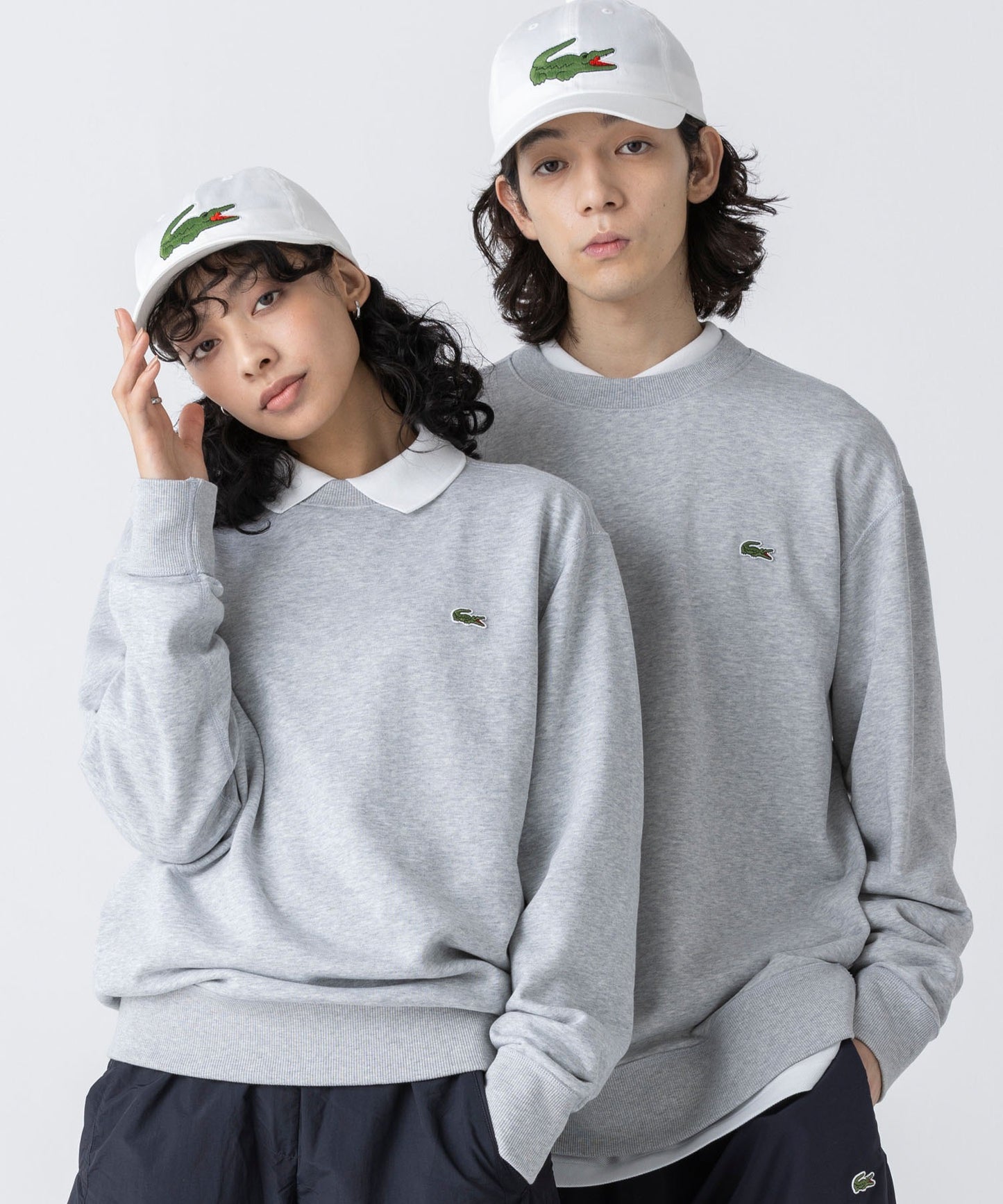 Lacoste Unisex Sweatshirt: Classic Design, Organic Cotton, and Iconic Crocodile Logo