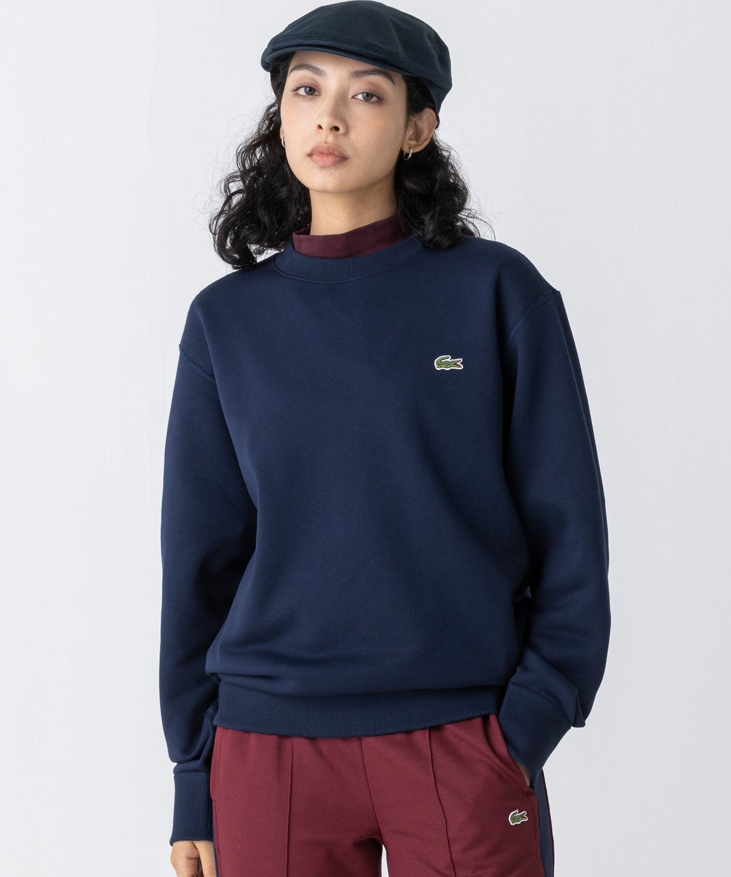 Lacoste Unisex Sweatshirt: Classic Design, Organic Cotton, and Iconic Crocodile Logo