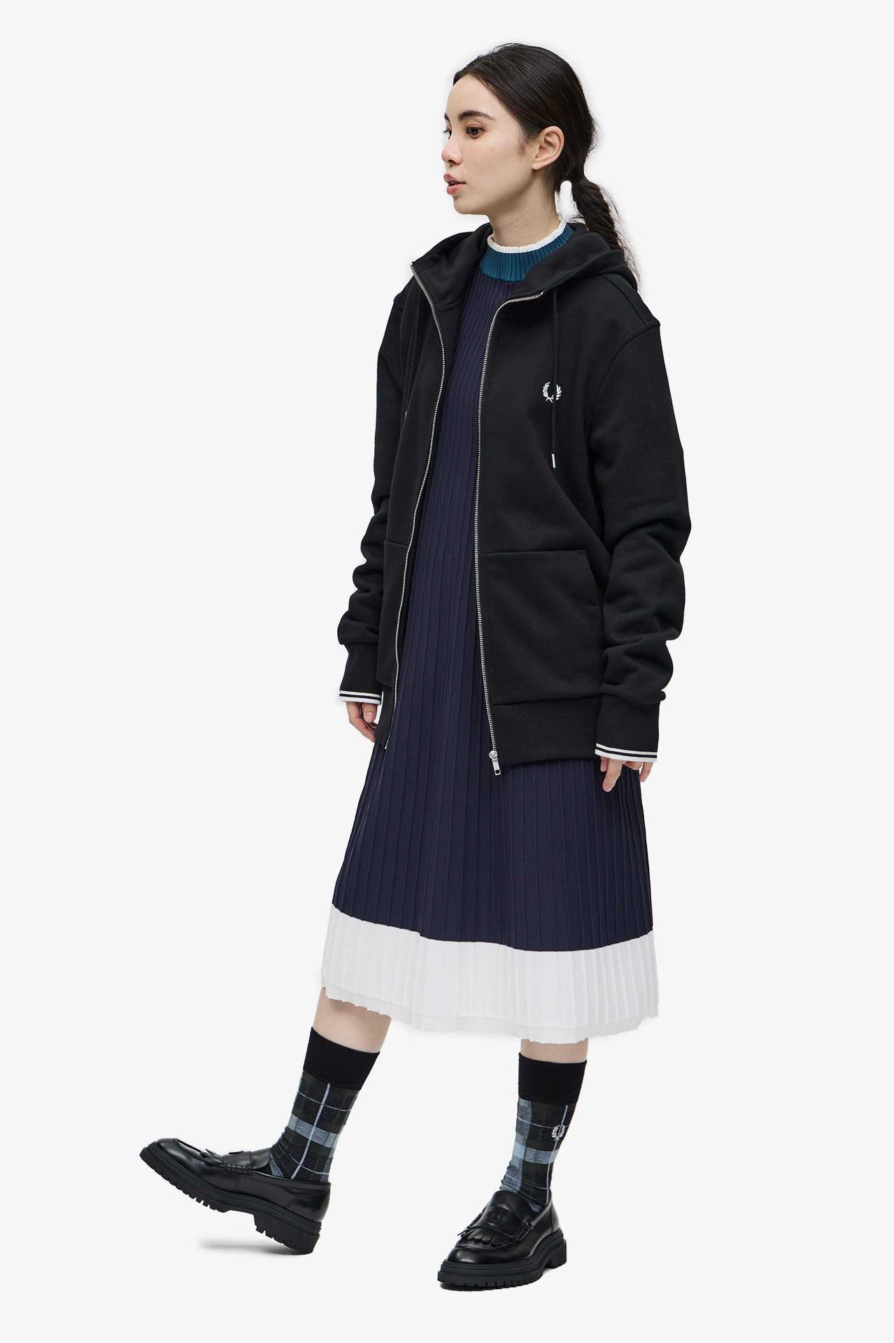 Fred Perry Full-Zip Hoodie with Embroidered Logo and Contrast Cuffs